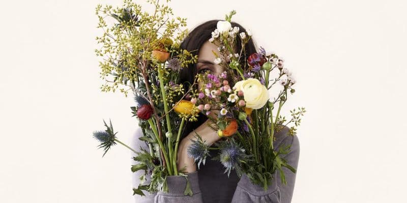 OLIVIA EL SAYED – „FLOWERY WORDIS“